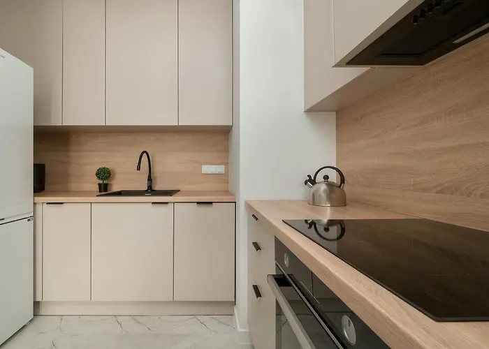 Tobaco Park Ii Modern With Parking Near Atlas Arena In By Renters Apartamento