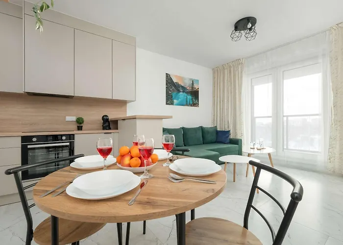 Apartamento Tobaco Park Ii Modern With Parking Near Atlas Arena In By Renters