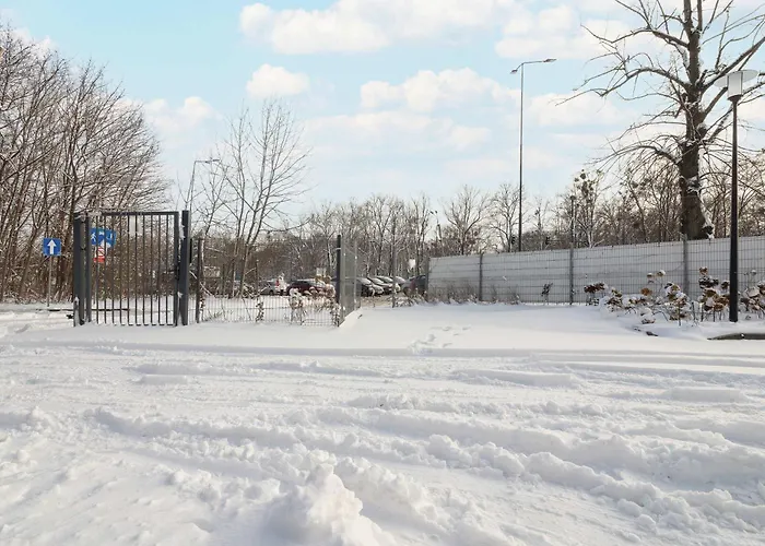 Tobaco Park Ii Modern With Parking Near Atlas Arena In By Renters ウッチ