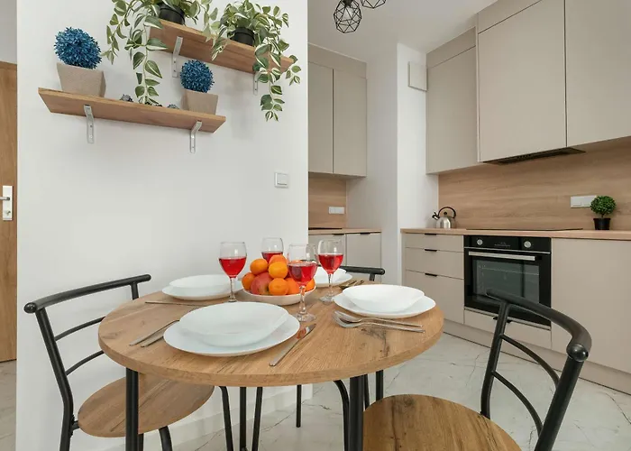 Tobaco Park Ii Modern With Parking Near Atlas Arena In By Renters アパート *