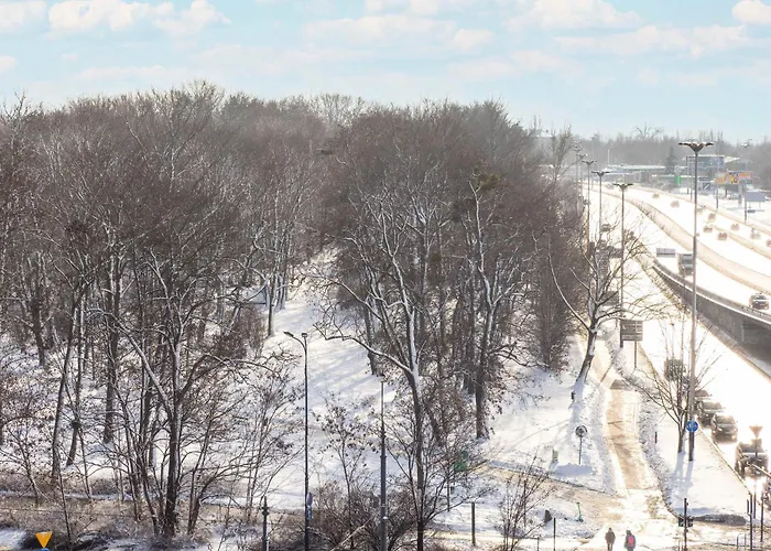 Tobaco Park Ii Modern With Parking Near Atlas Arena In By Renters *